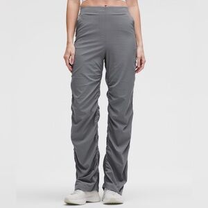 Lulu Lemon Dance Studio Slim-Fit high-rise Flared Pant - M
